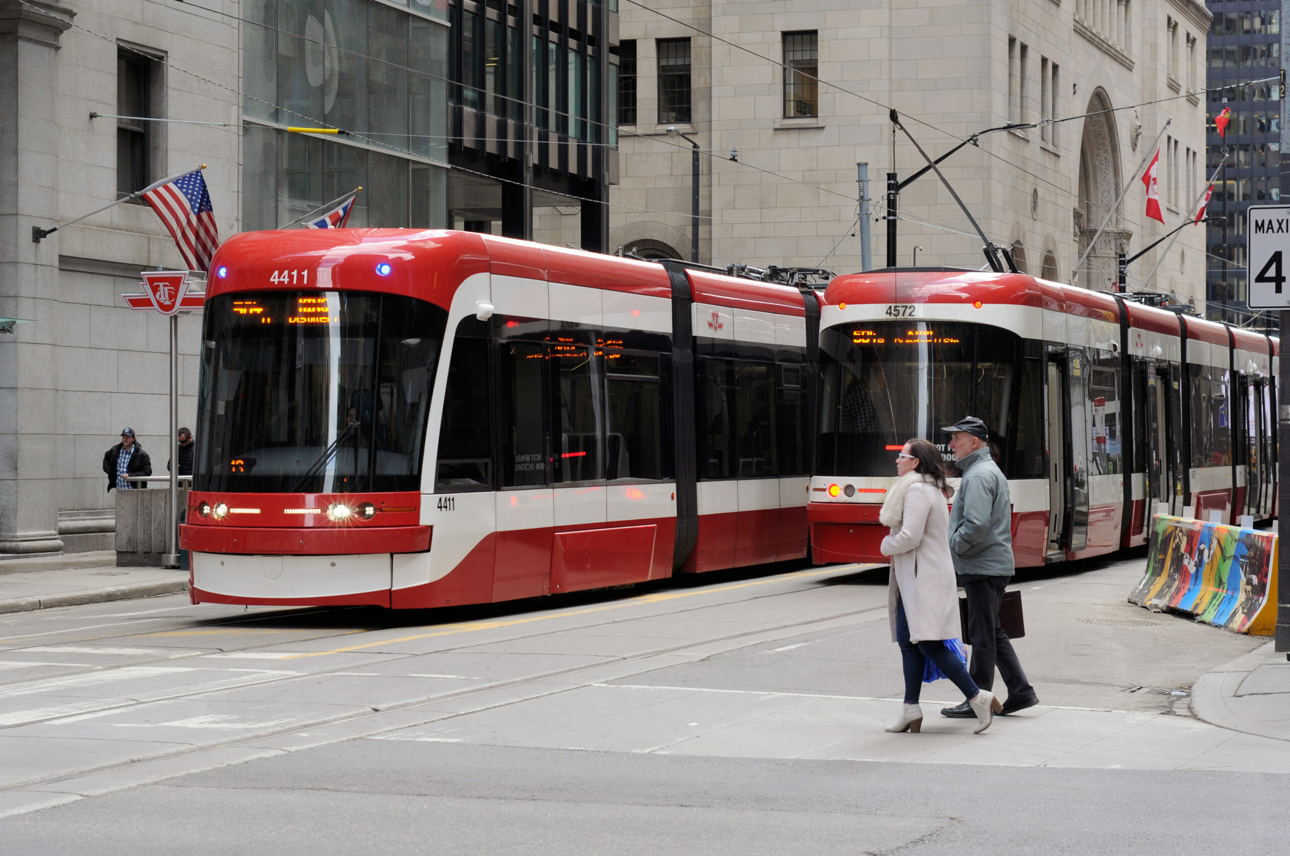 Toronto Transportation Guide – How to Get Around the City Easily
